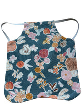 Load image into Gallery viewer, Hen Apron Extra Large