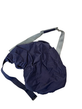 Load image into Gallery viewer, USED shedrow saddle carrying cover (A.D)
