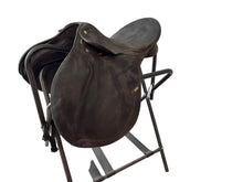 Load image into Gallery viewer, USED 17”Narrow Wintec Saddle(A.R)
