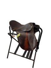 Load image into Gallery viewer, USED 18” Extra wide Saddle (A.R)
