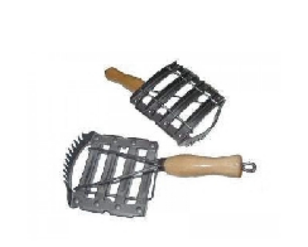 Metal Curry Comb With Wooden Handle